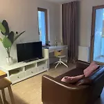Cosy 5 Min Do Plazy Z Balkonem 아파트 *