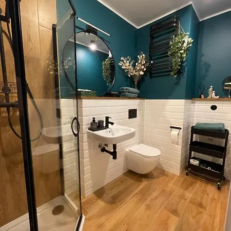 Cosy 5 Min Do Plazy Z Balkonem غدينيا