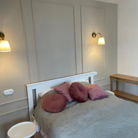 Cosy 5 Min Do Plazy Z Balkonem غدينيا