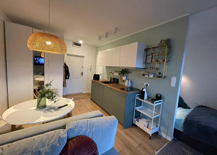 Cosy 5 Min Do Plazy Z Balkonem דירה גדינייה